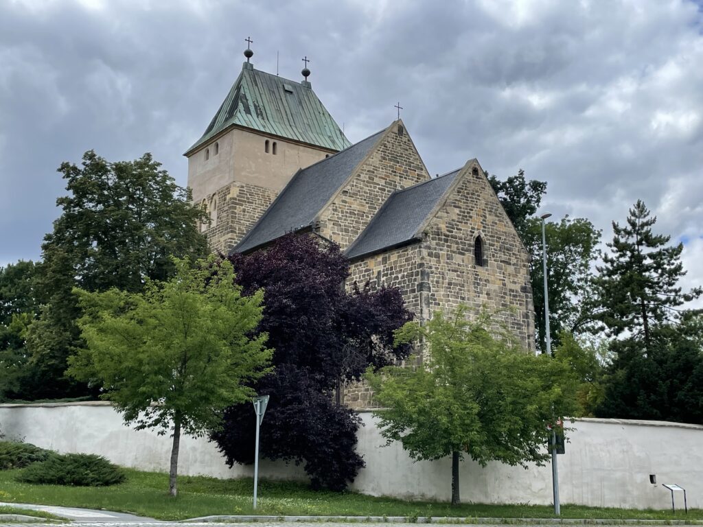 Kostel sv. Bartoloměje v Kyjích