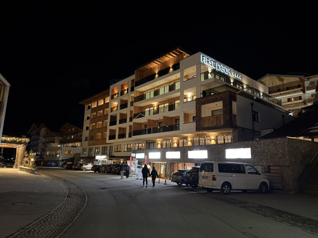 hotel FIRSTpeak v Zauchensee