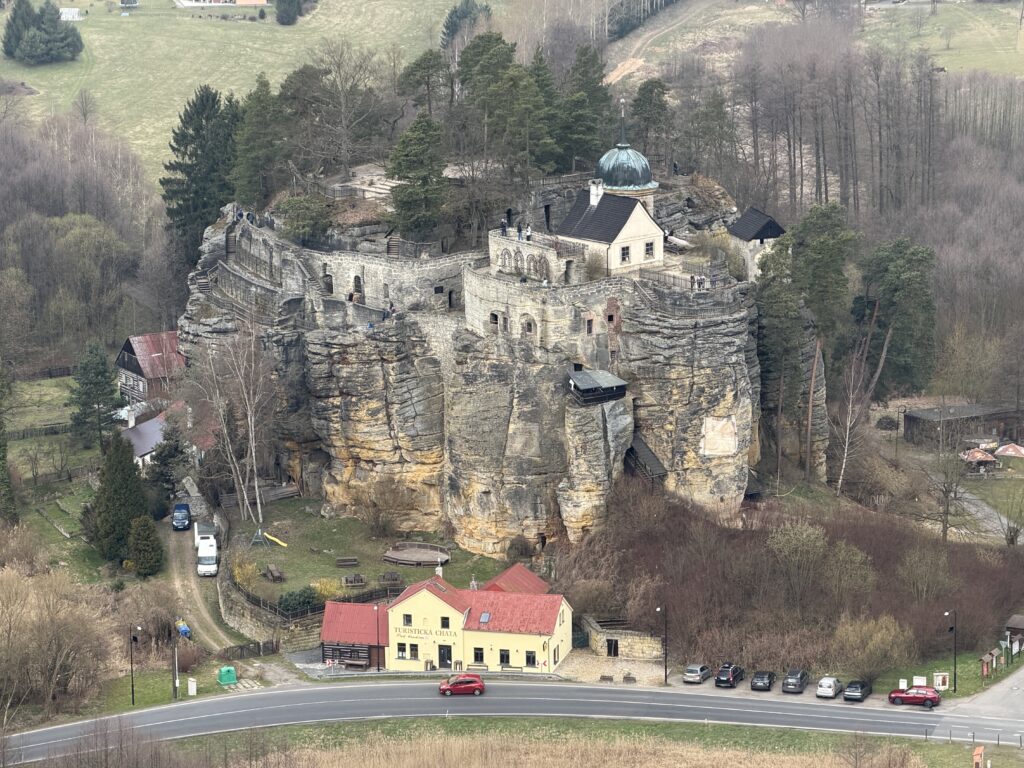 Skalní hrad Sloup v Čechách