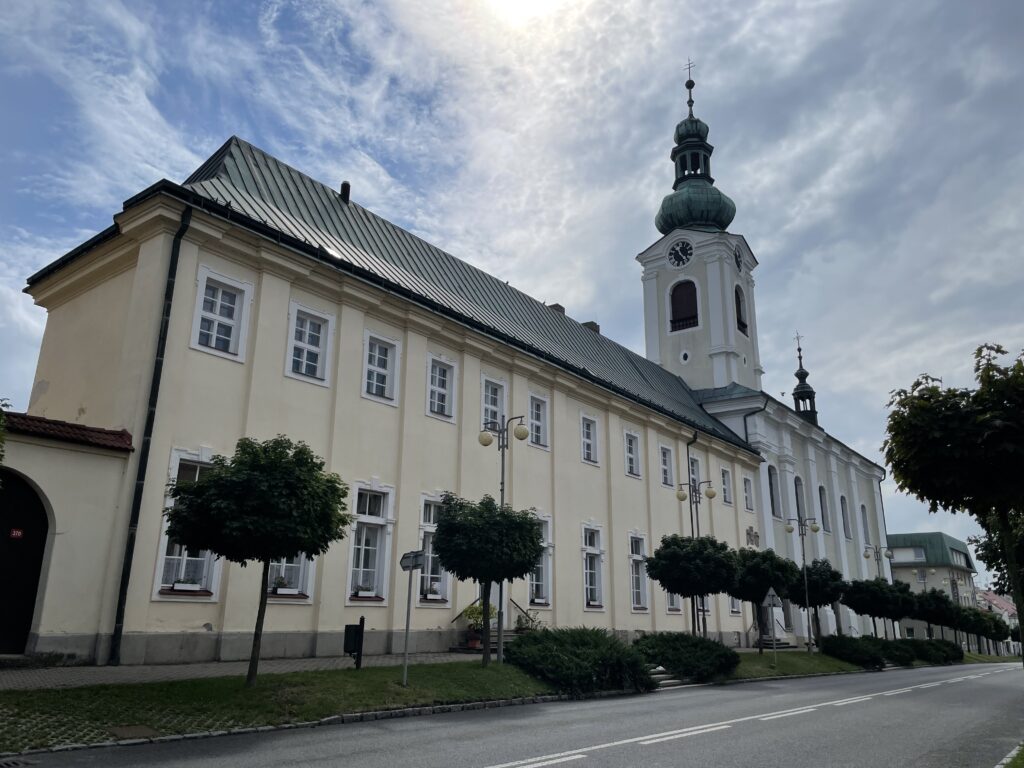 Klášter a kostel Narození Panny Marie v Novém Městě nad Metují
