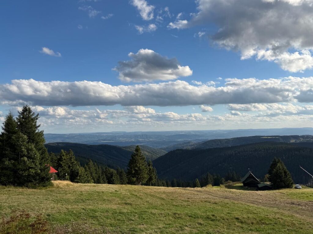 Výhled od skiareálu Neklid